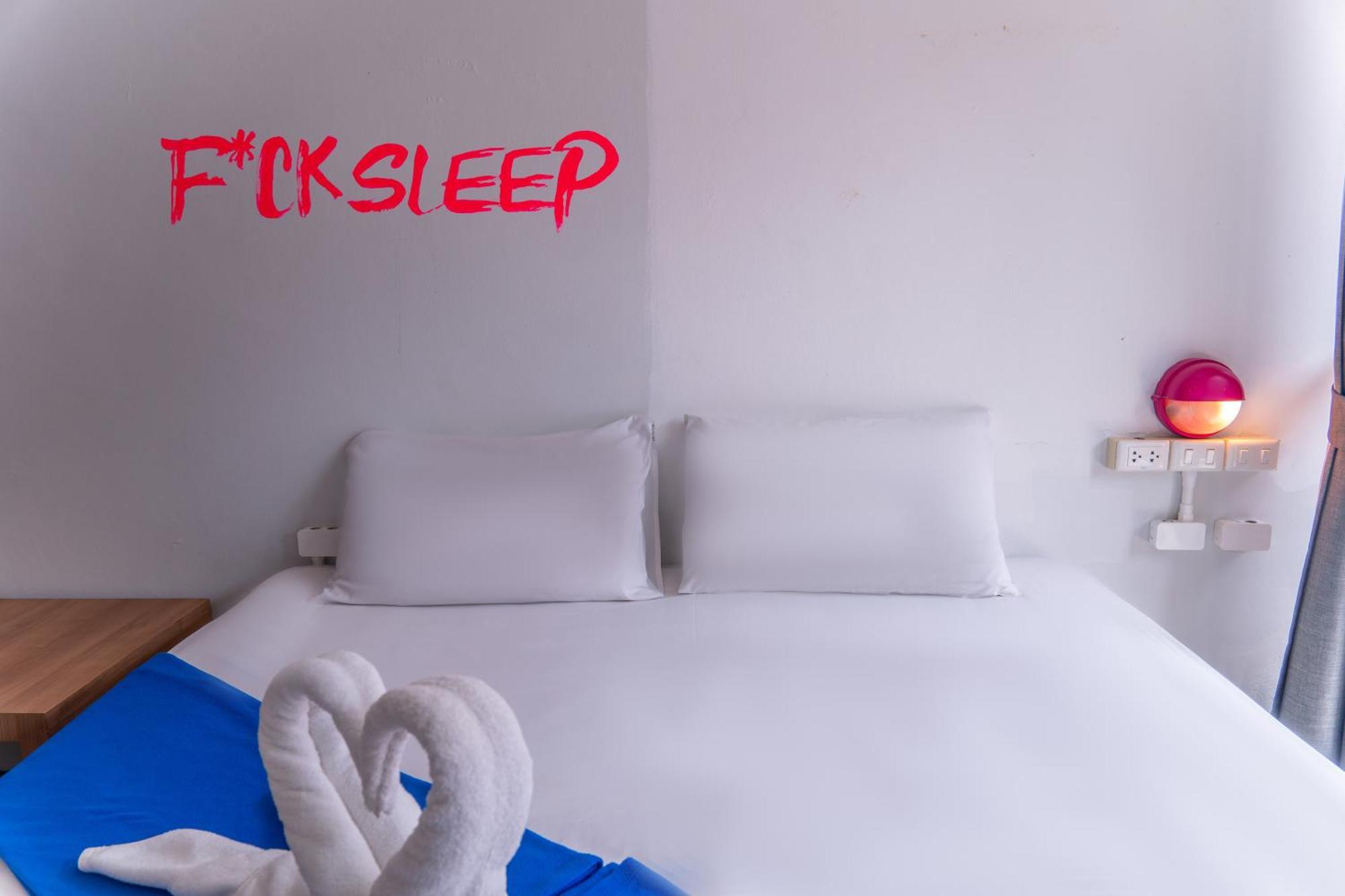 Slumber Surf Phuket Kata旅舍 外观 照片